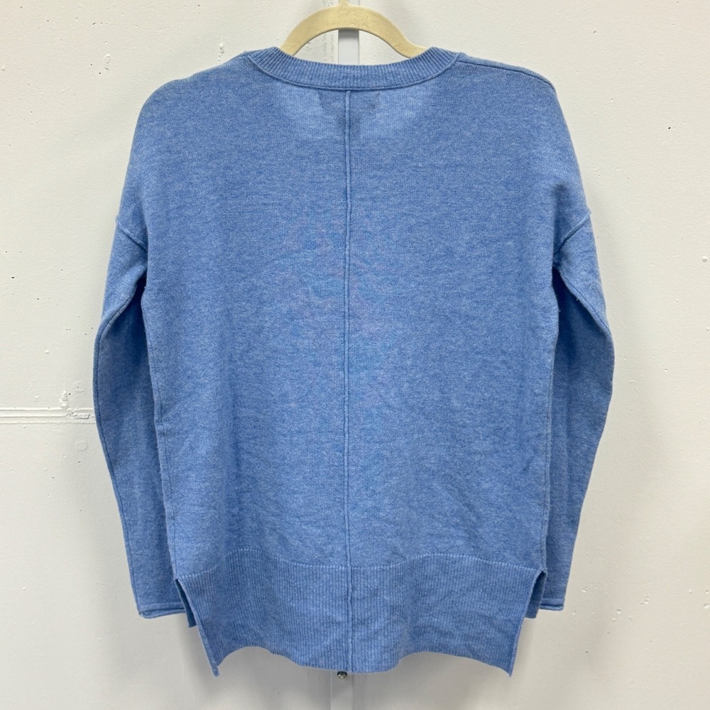 Tahari Pure Luxe 100% Cashmere Sweater Blue Crew Neck High Low XS Minimalist - Picture 2 of 8